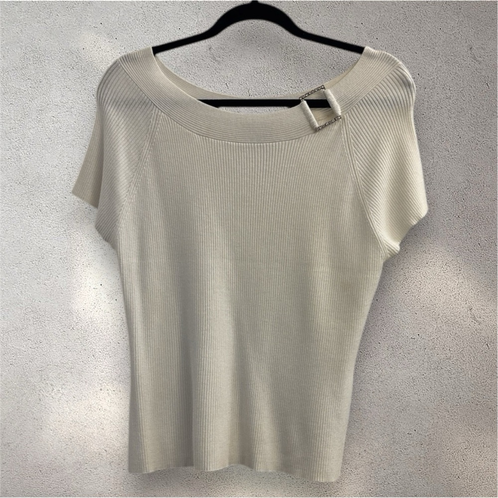 Faded Glory White Short Sleeve Sweater with Jewel Buckle